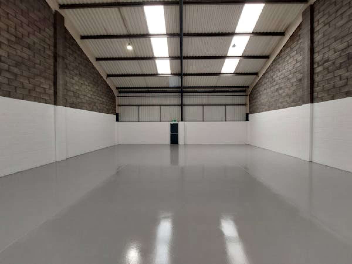 Industrial Unit in Tipton - photo 2