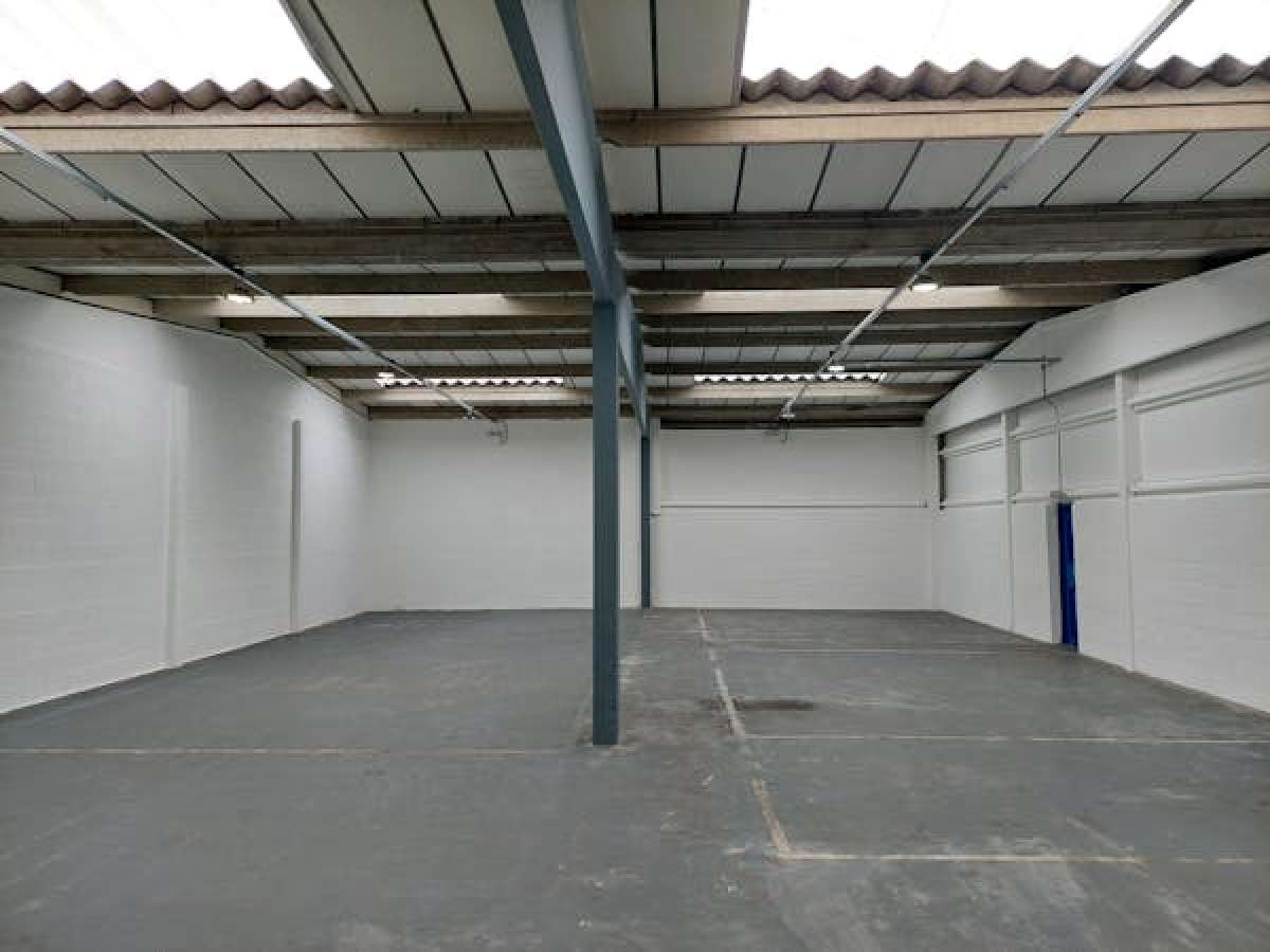 Industrial Unit in Tipton - photo 2