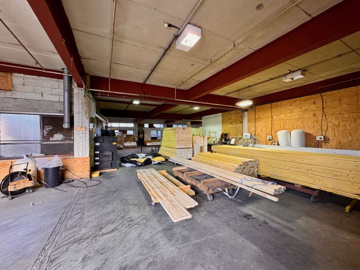 Industrial Unit in Leicester - photo 3