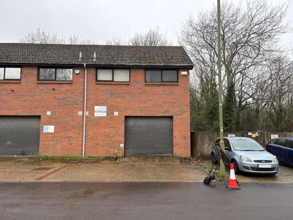 Industrial Unit To Let, Southampton