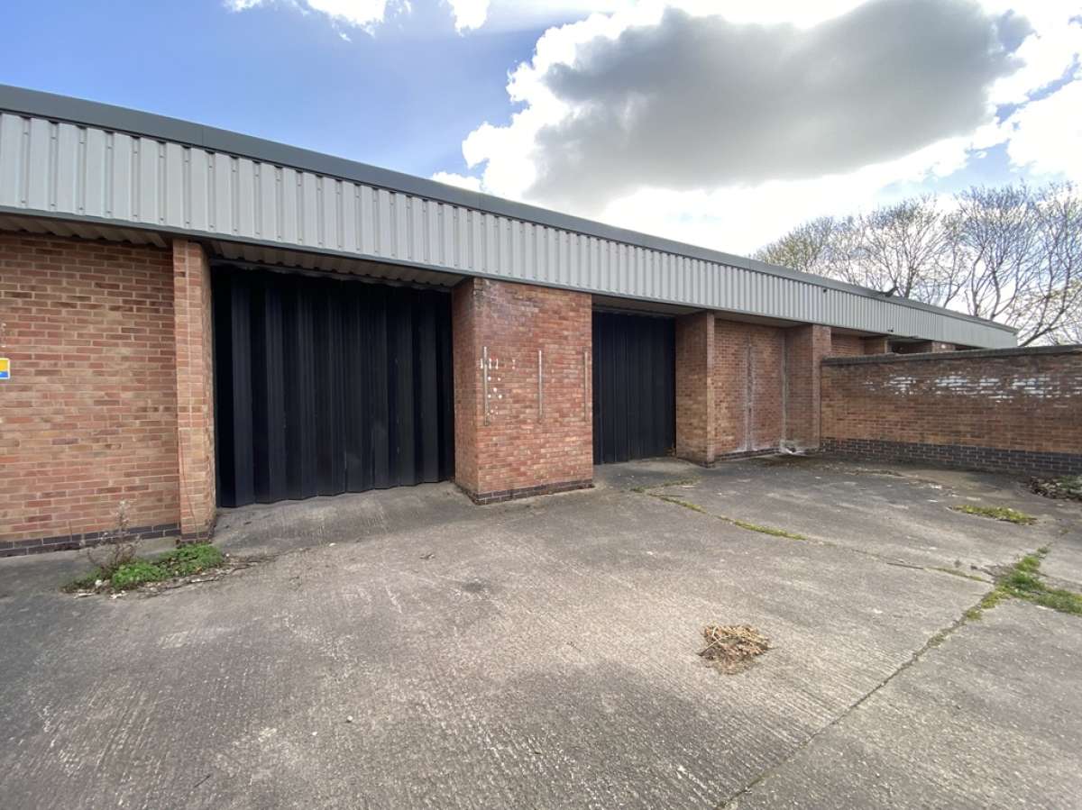 Industrial Unit in Droitwich - photo 2