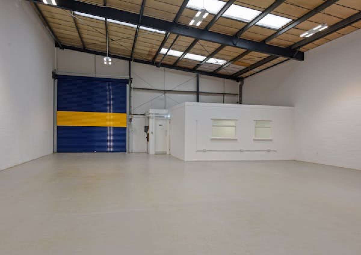 Industrial Unit in Birmingham - photo 2
