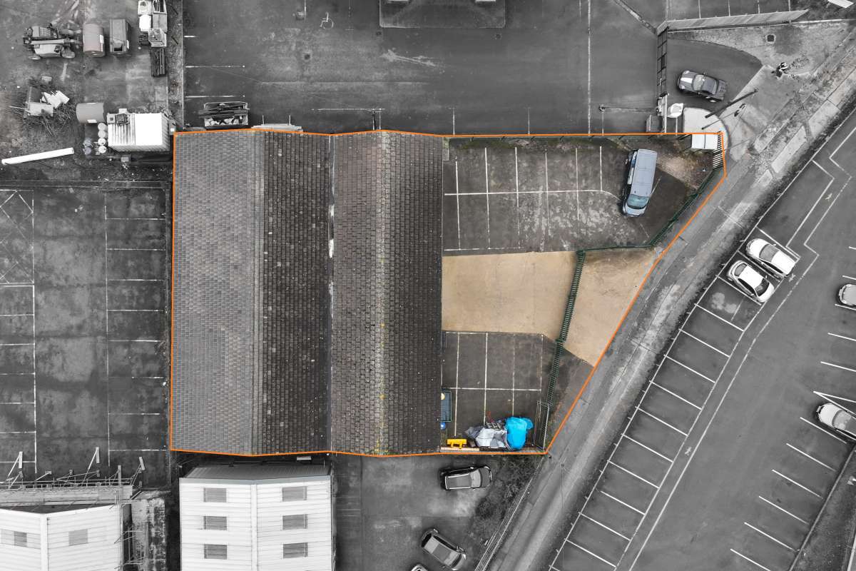 Industrial Unit in Nuneaton - photo 2