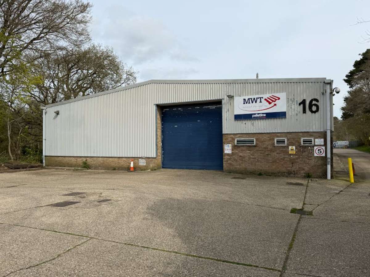 Industrial Unit To Let, Bordon