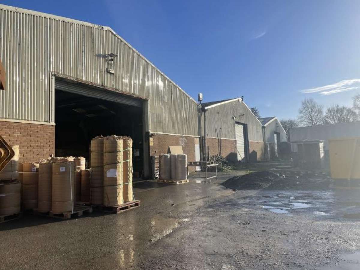 Industrial Unit To Let, West Wiltshire Trading Estate