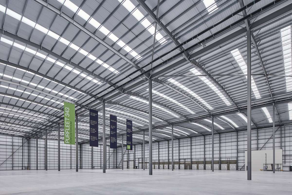 Industrial Unit in Thurrock - photo 2
