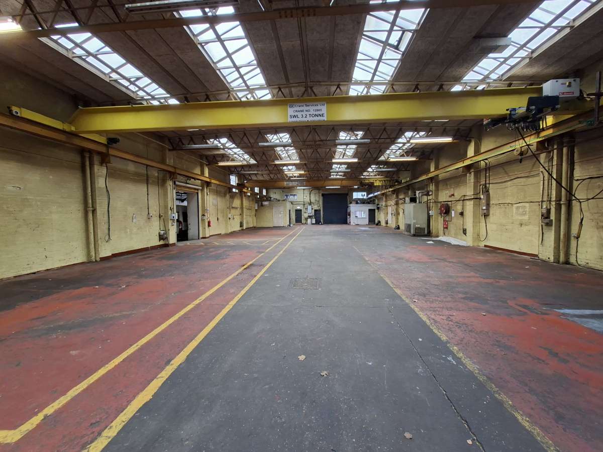 Industrial Unit in Sheffield - photo 4