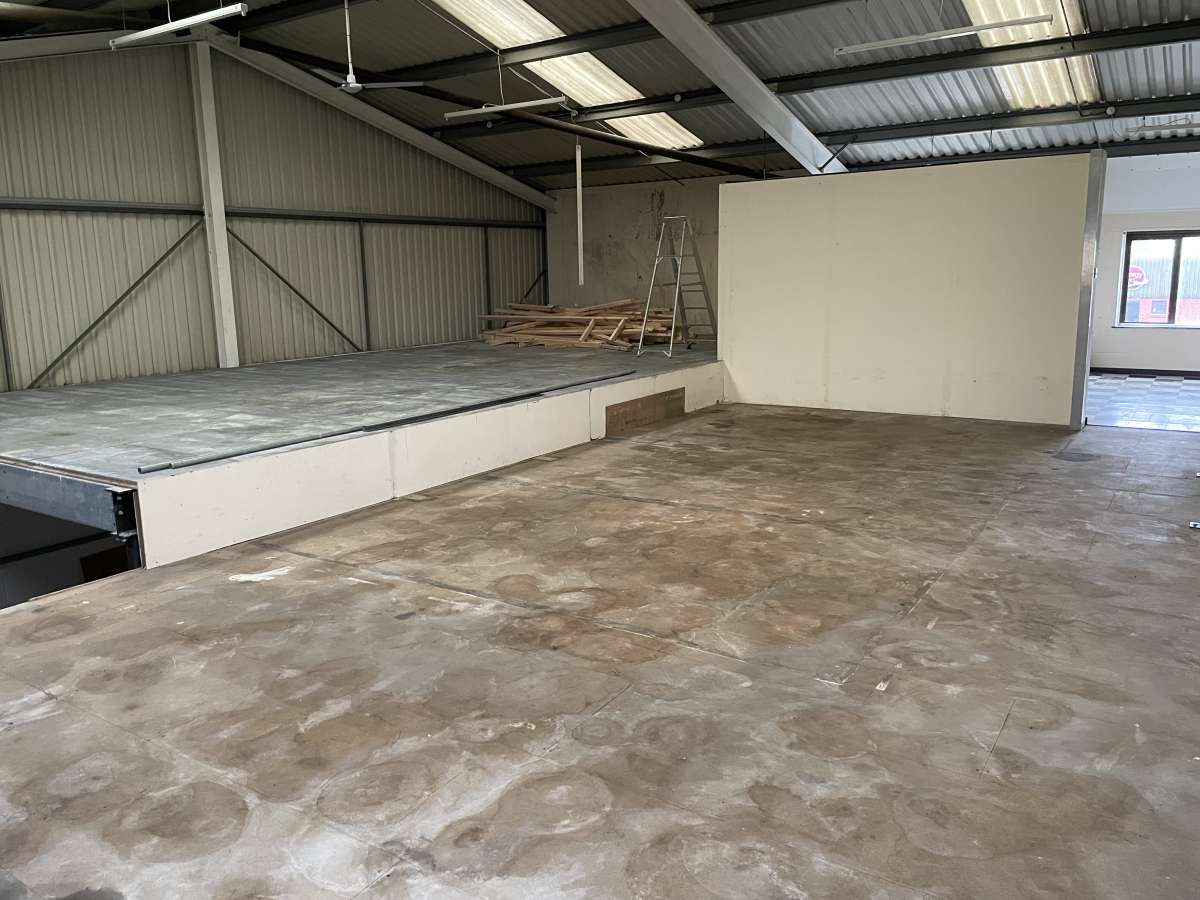 Industrial Unit in Buckingham - photo 4