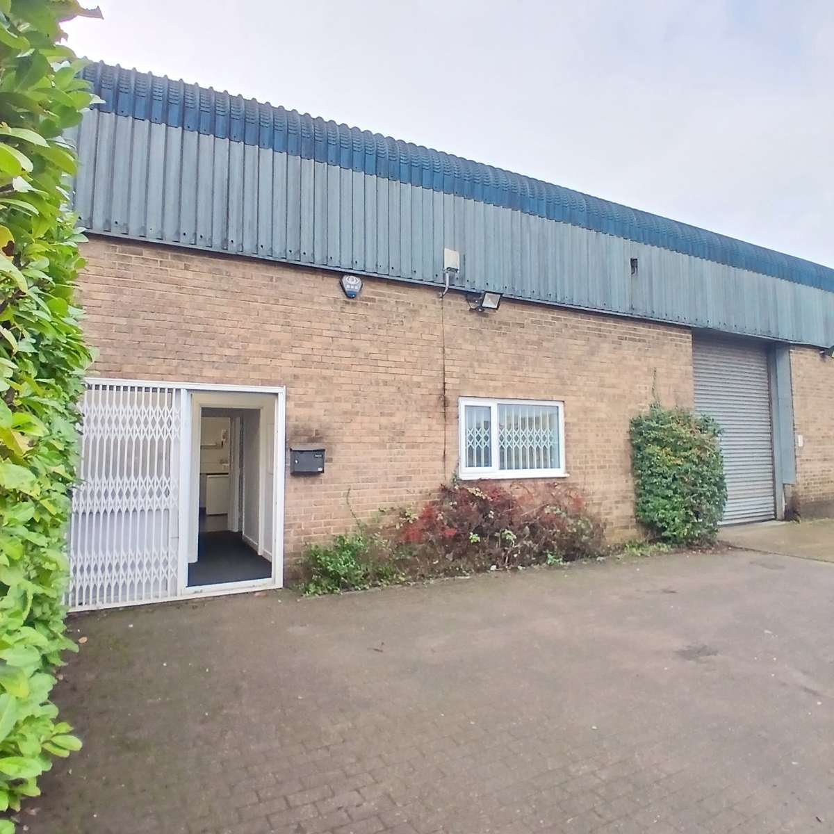 Industrial Unit in Banbury - photo 4