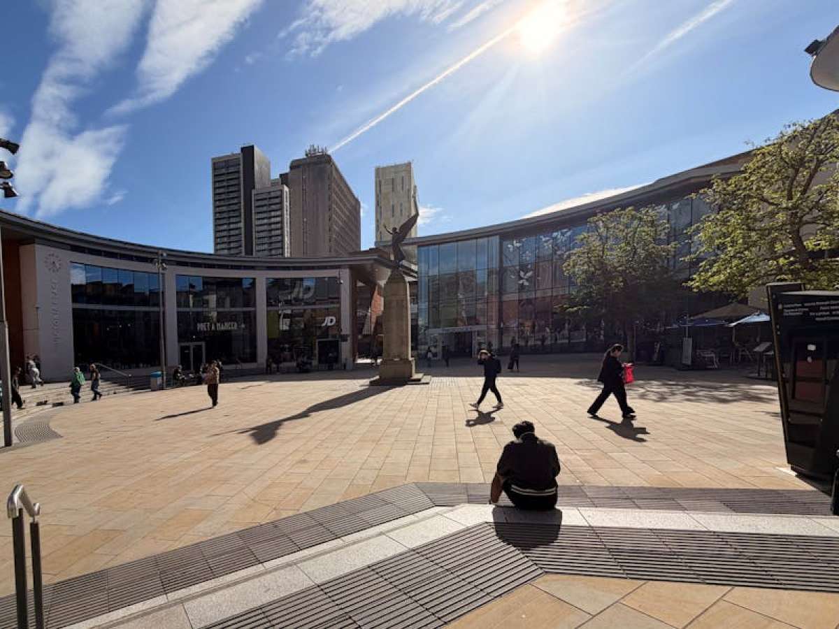 Industrial Unit in Woking - photo 3