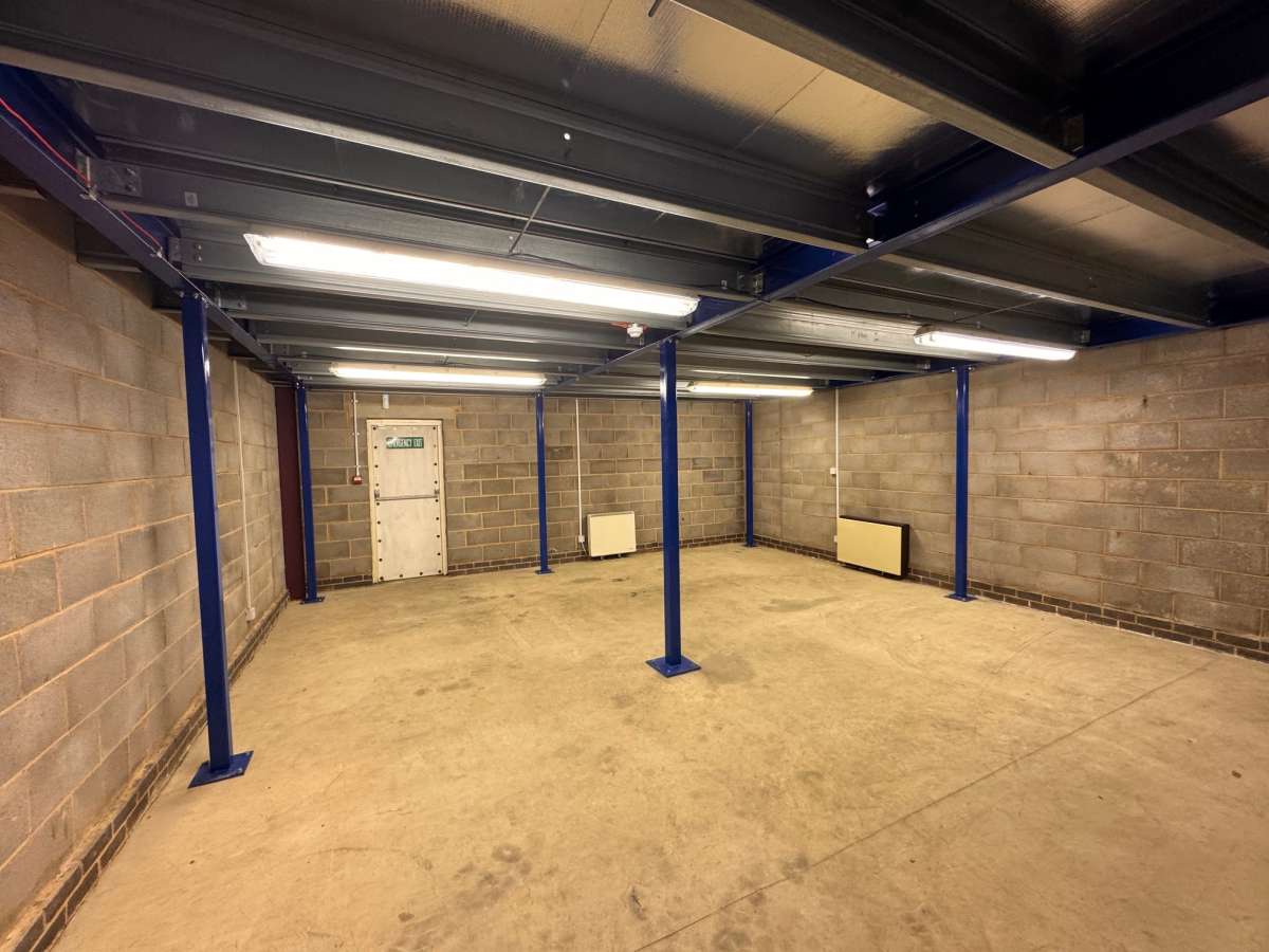 Industrial Unit in Shepshed - photo 3