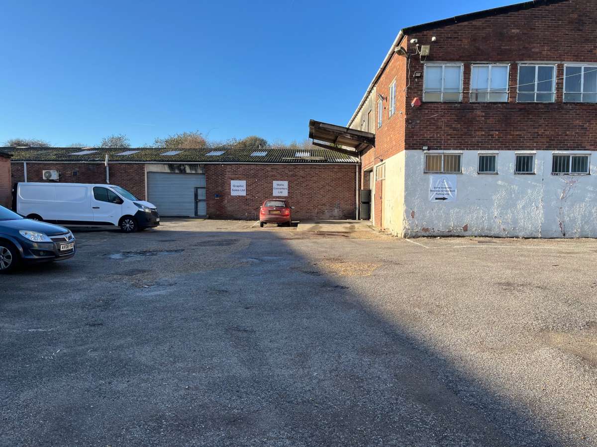 Industrial Unit in Colchester - photo 3