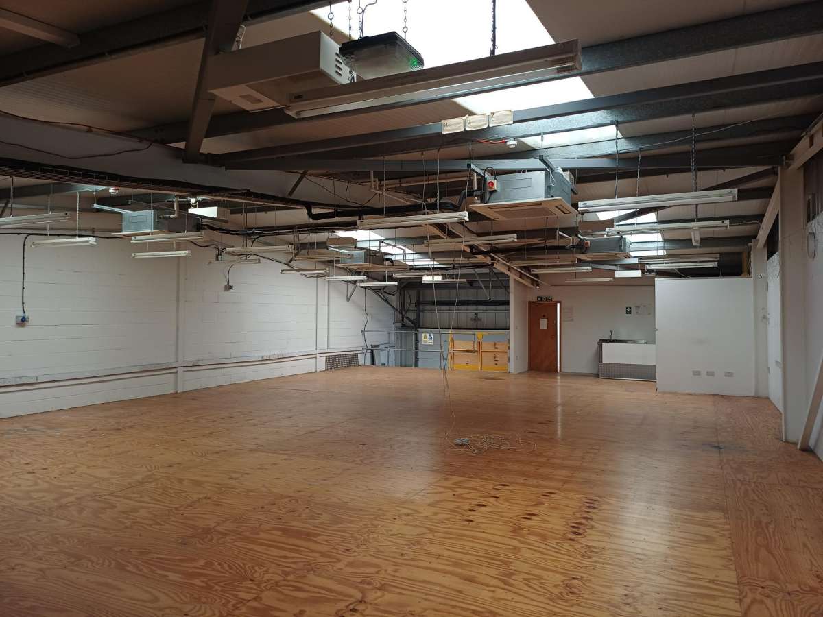 Industrial Unit in Peterborough - photo 4