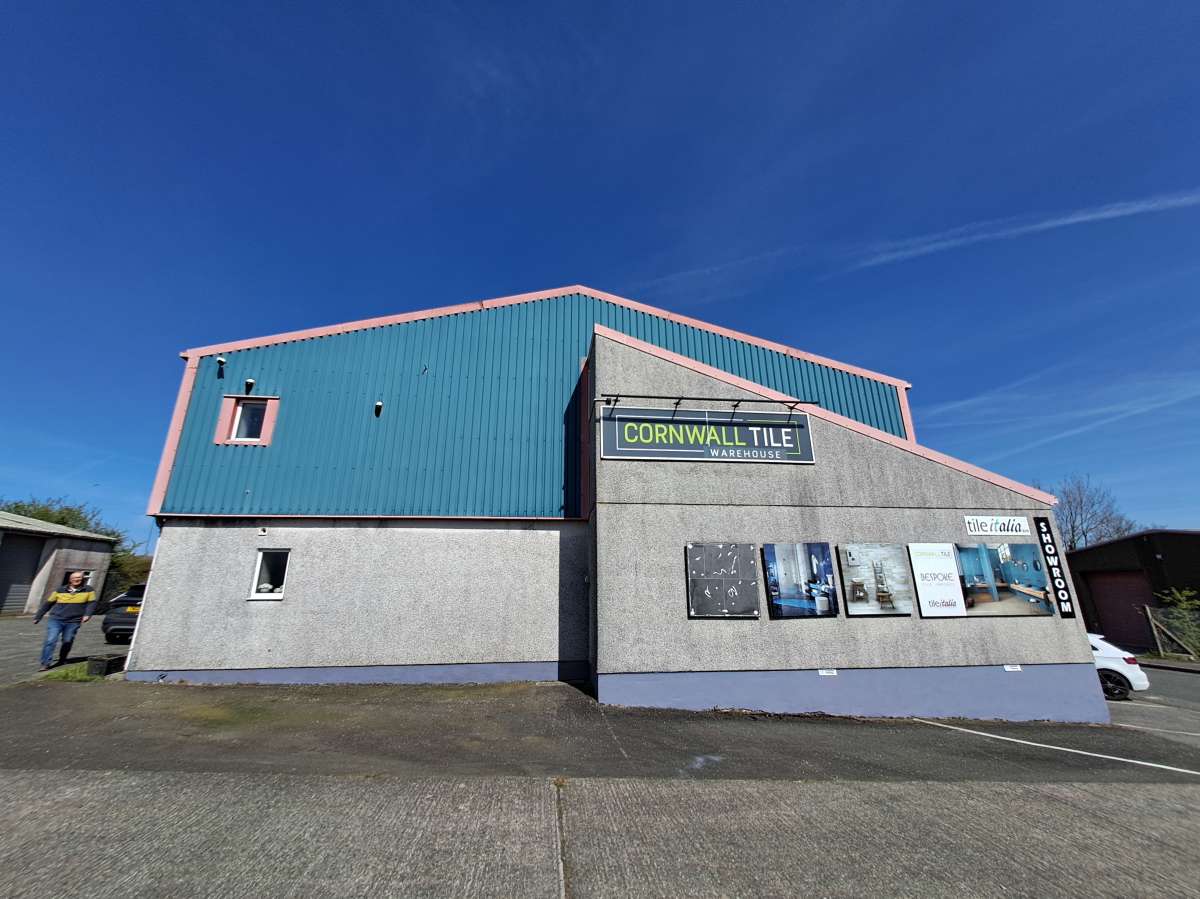 Industrial Unit in Liskeard - photo 2