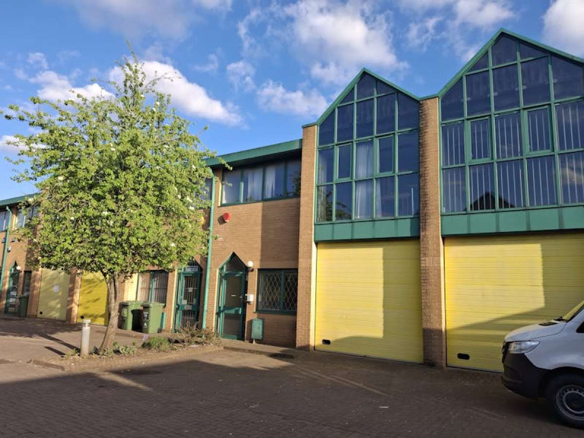 Industrial Unit To Let, Bracknell
