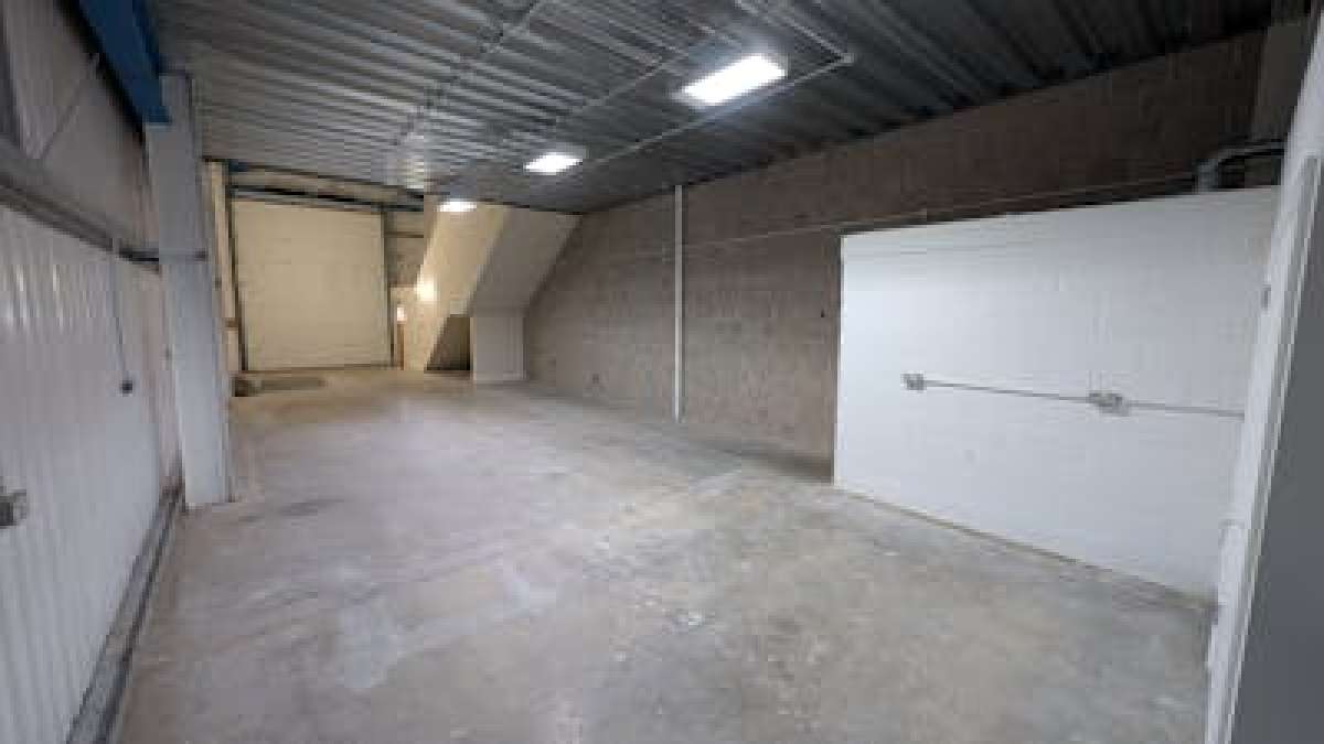 Industrial Unit in Lymington - photo 2