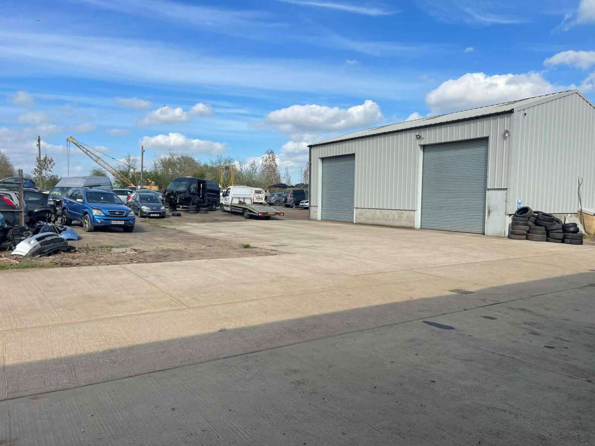 Industrial Unit in Seething - photo 3