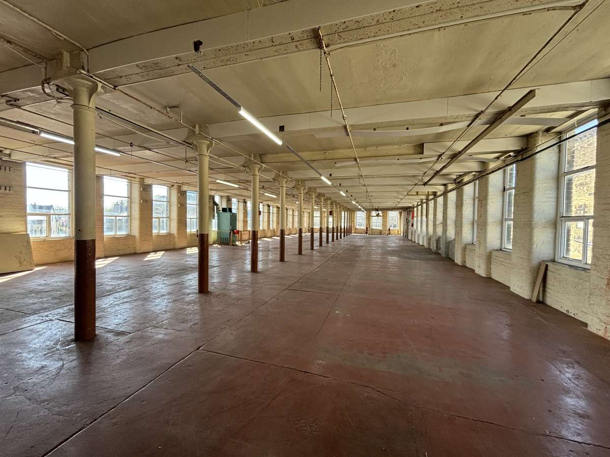 Industrial Unit in Halifax - photo 4