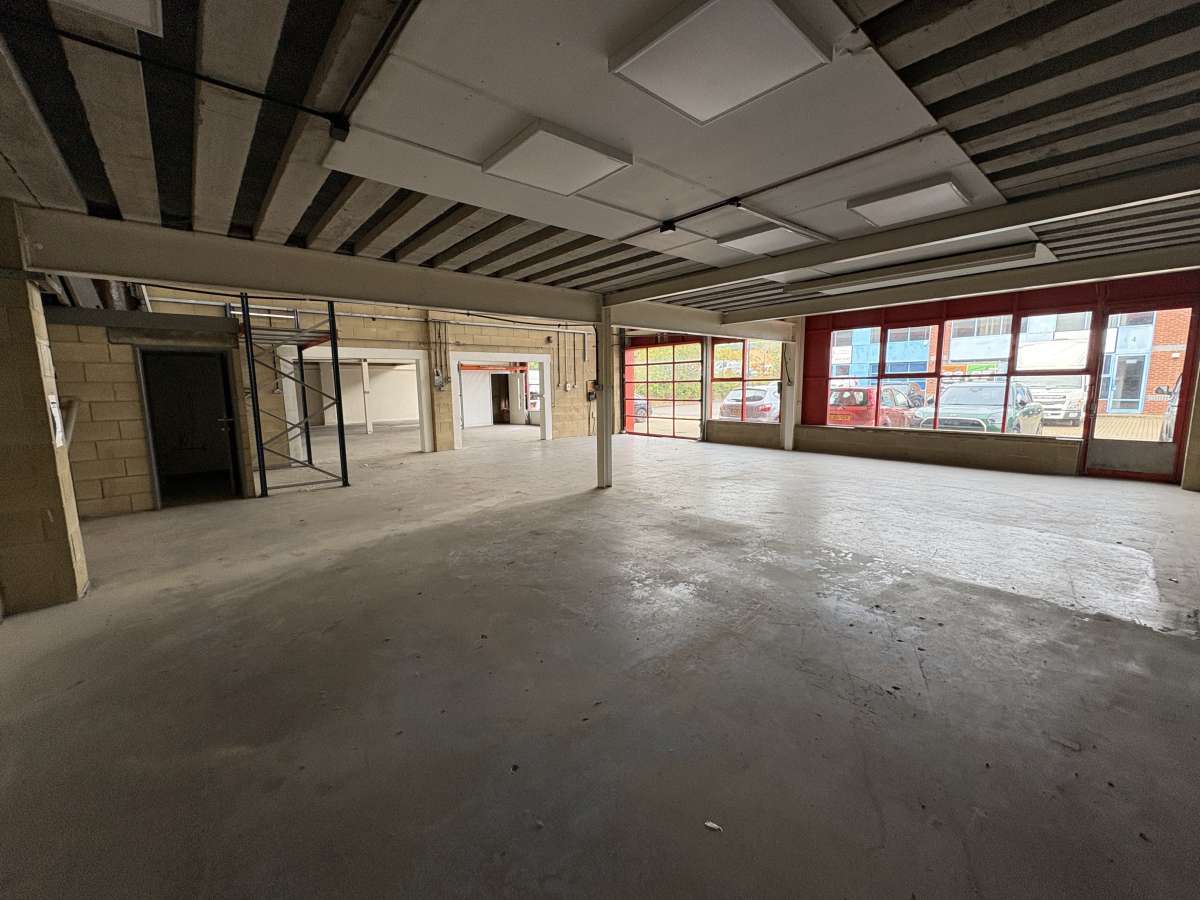 Industrial Unit in Andover - photo 2