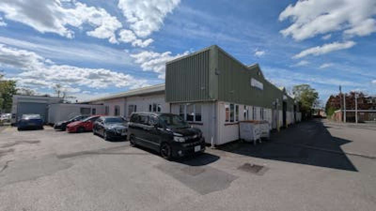 Industrial Unit To Let, Southampton
