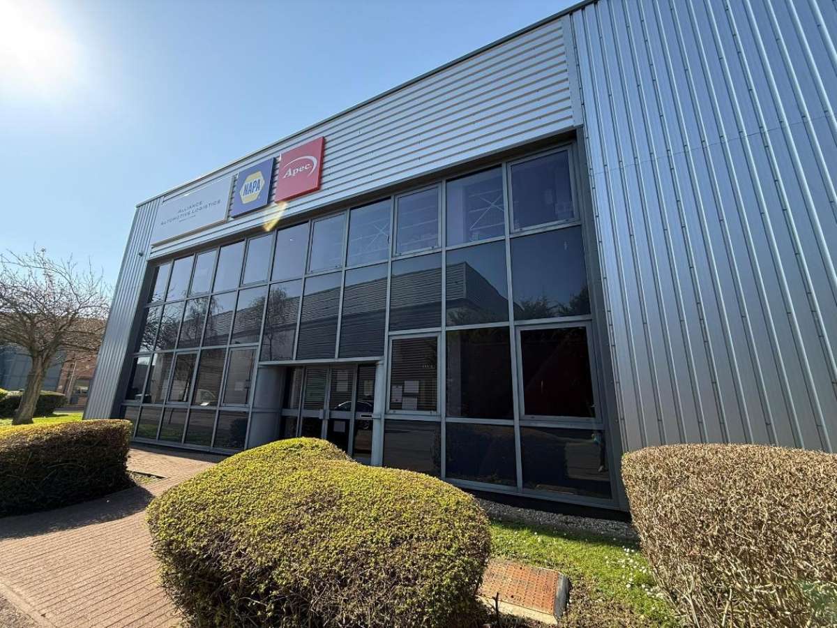 Industrial Unit To Let, Southampton