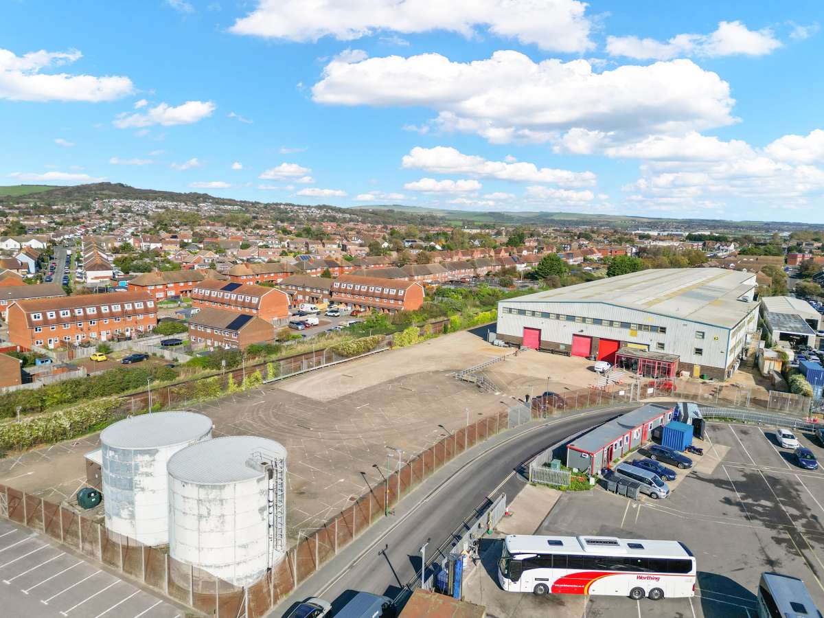 Industrial Unit in Lancing - photo 2