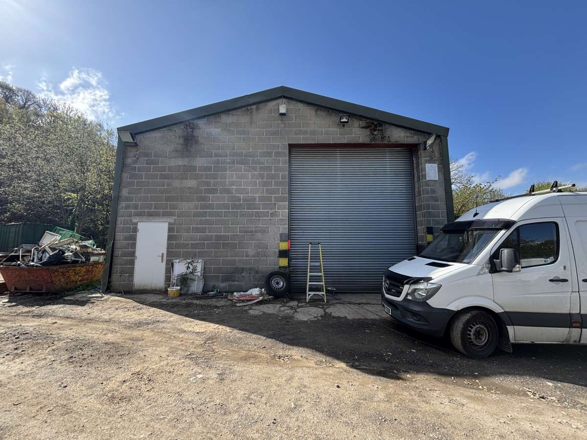 Industrial in Sowerby Bridge