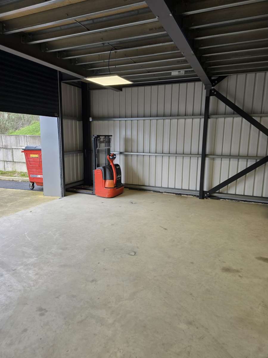 Industrial Unit in Plympton - photo 3