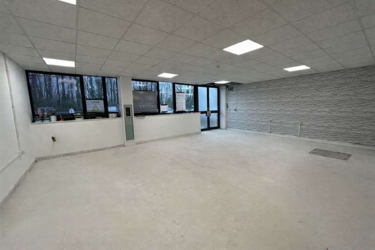 Industrial Unit in Plymouth - photo 3