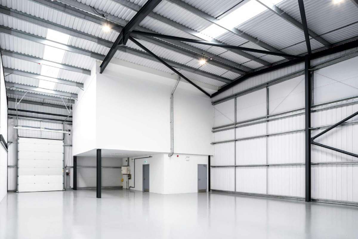 Industrial Unit in Grays - photo 3
