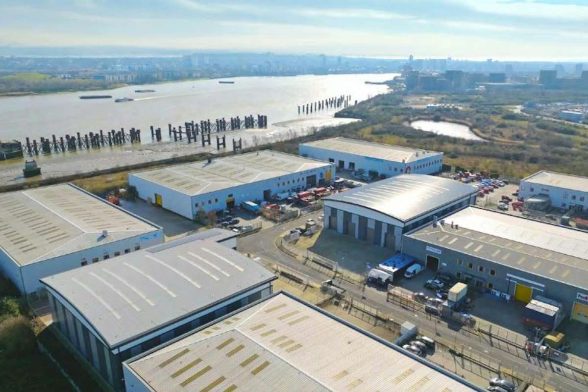 Industrial Unit To Let, London