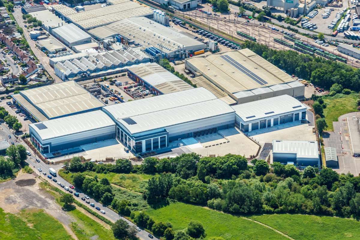 Industrial Unit To Let, Croydon