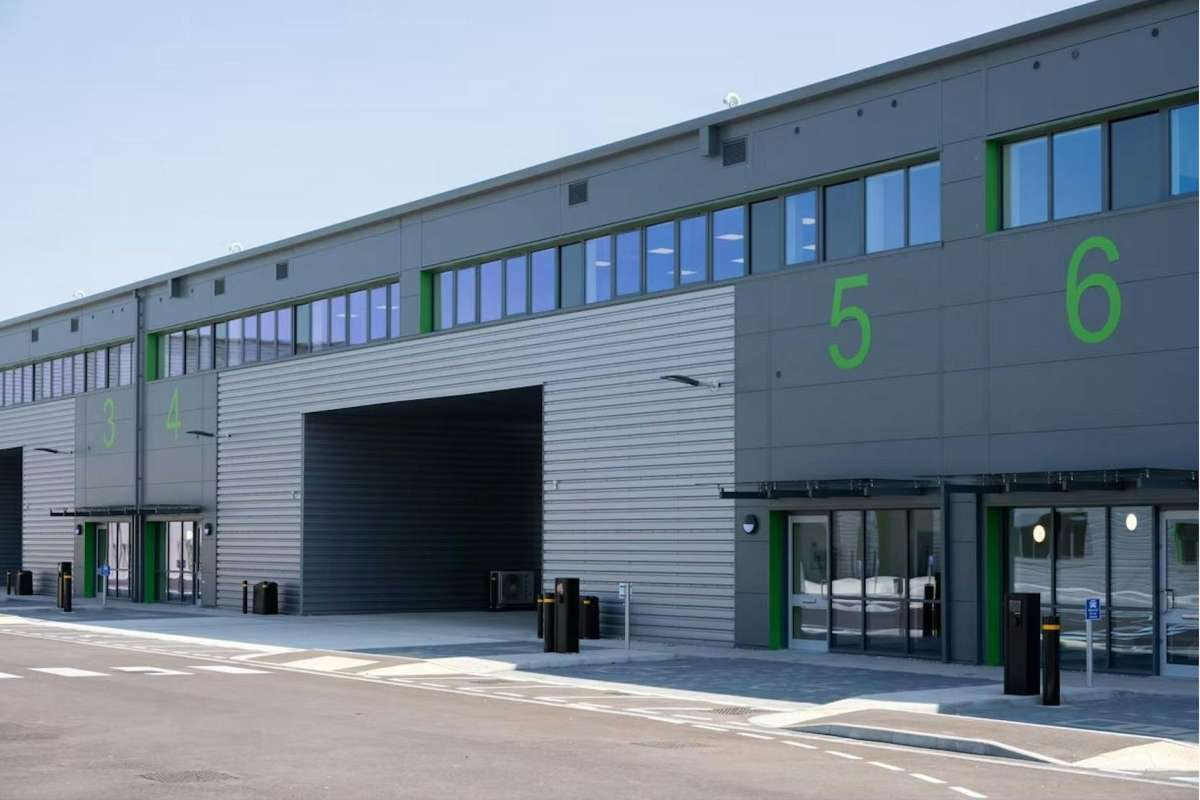 Industrial Unit To Let, Dagenham