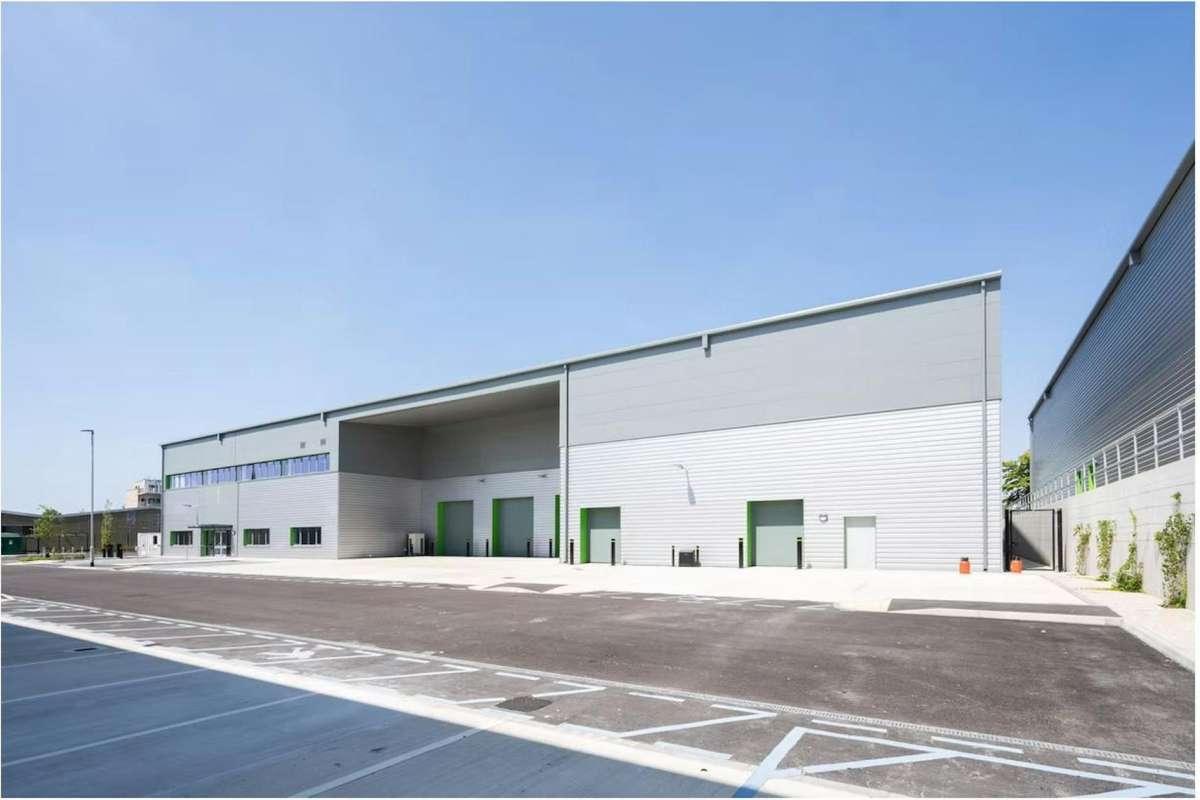 Industrial Unit To Let, Dagenham