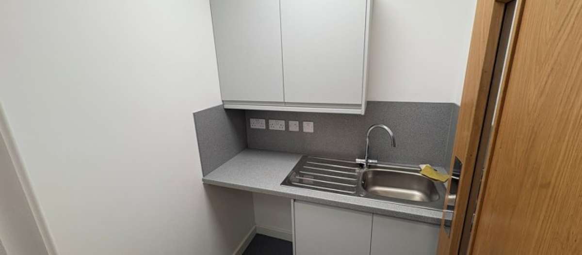 Industrial Unit in Derby - photo 3