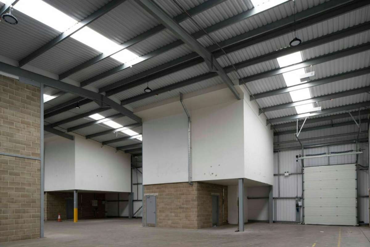 Industrial Unit in Grays - photo 3
