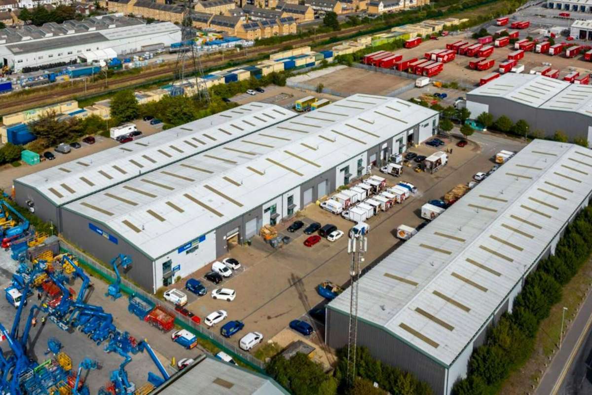 Industrial Unit in Grays - photo 4