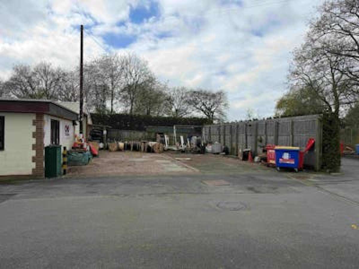 Industrial Unit in Southampton - photo 3