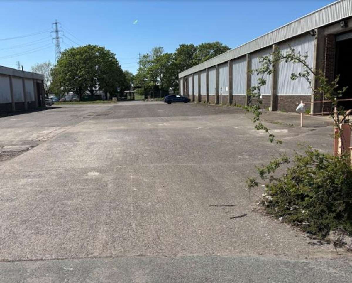 Industrial Unit in Newport - photo 4