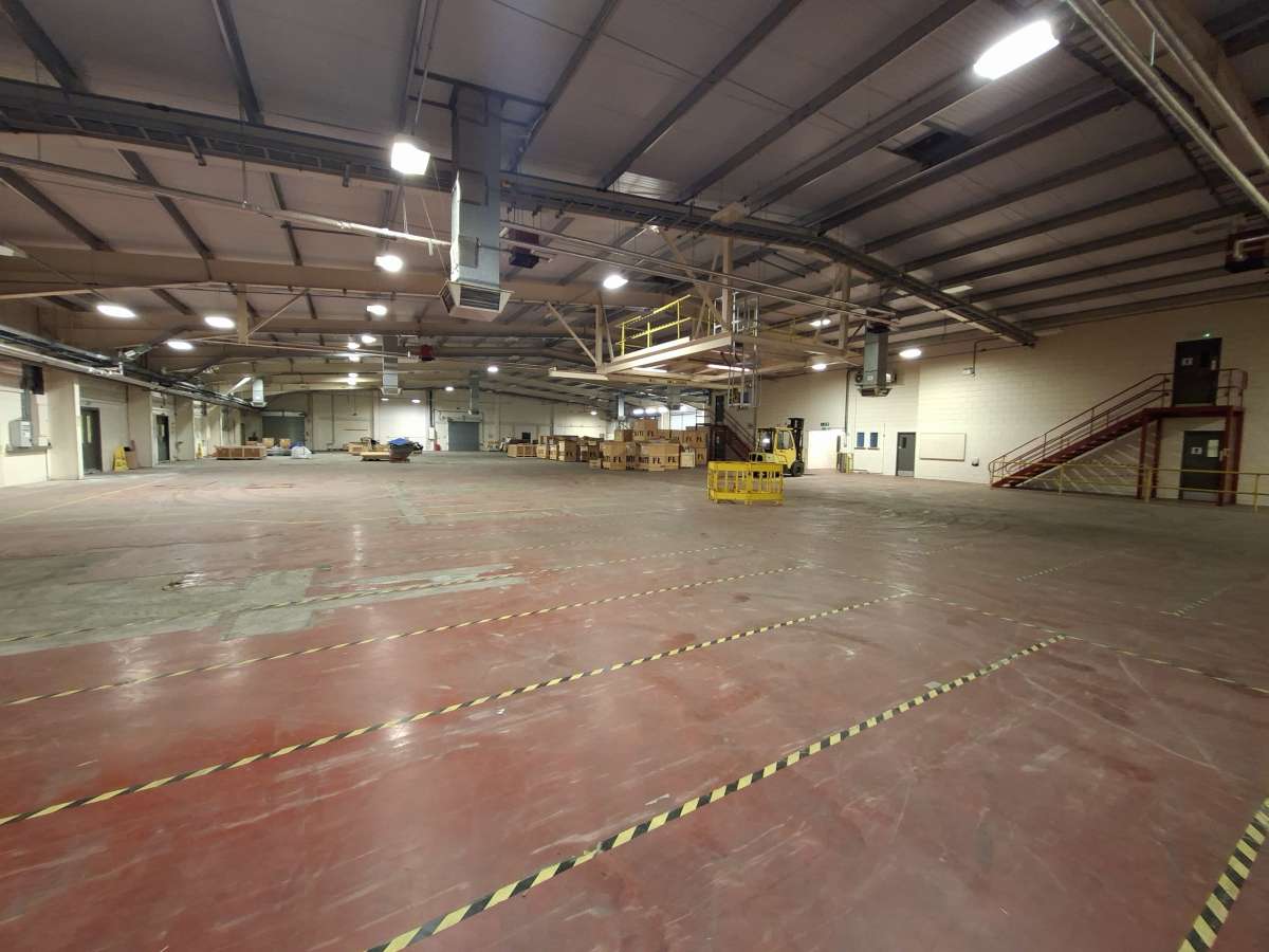 Industrial Unit in Alva - photo 2