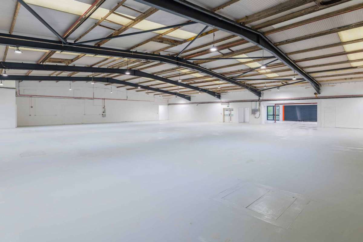Industrial Unit in Plymouth - photo 2