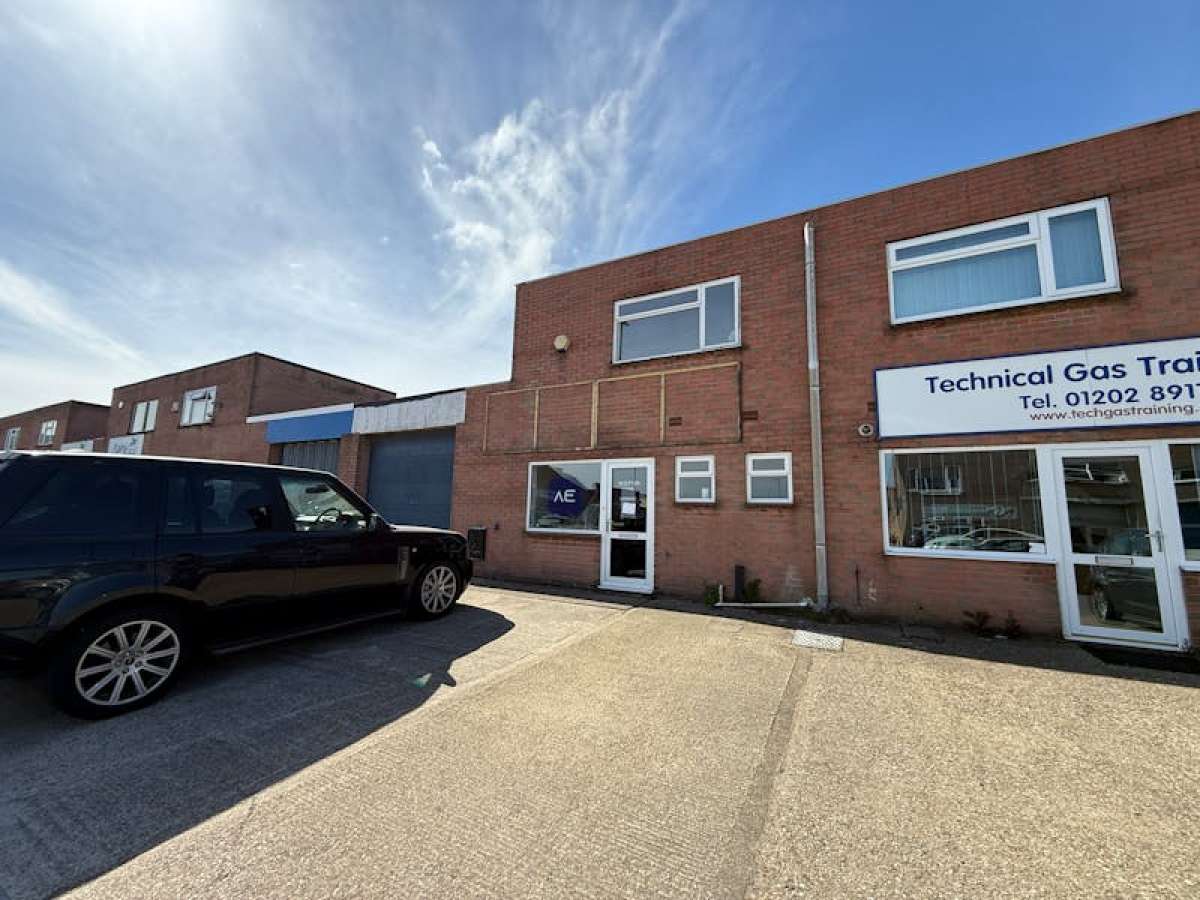 Industrial Unit in Wimborne - photo 4