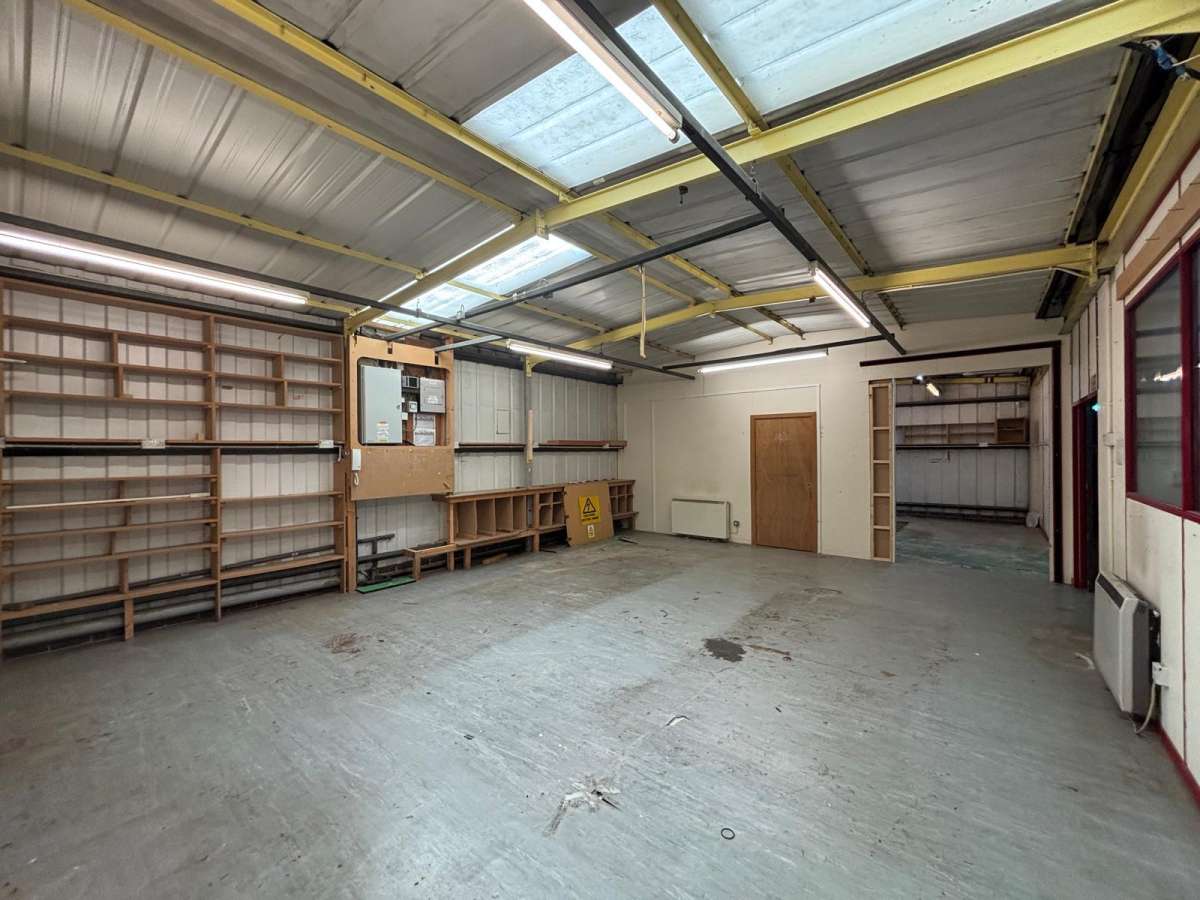 Industrial Unit in Leicester - photo 4