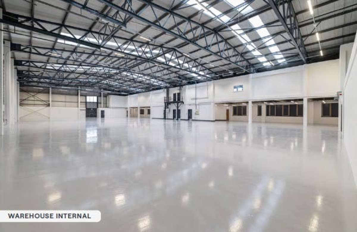 Industrial Unit in Greenhithe - photo 2