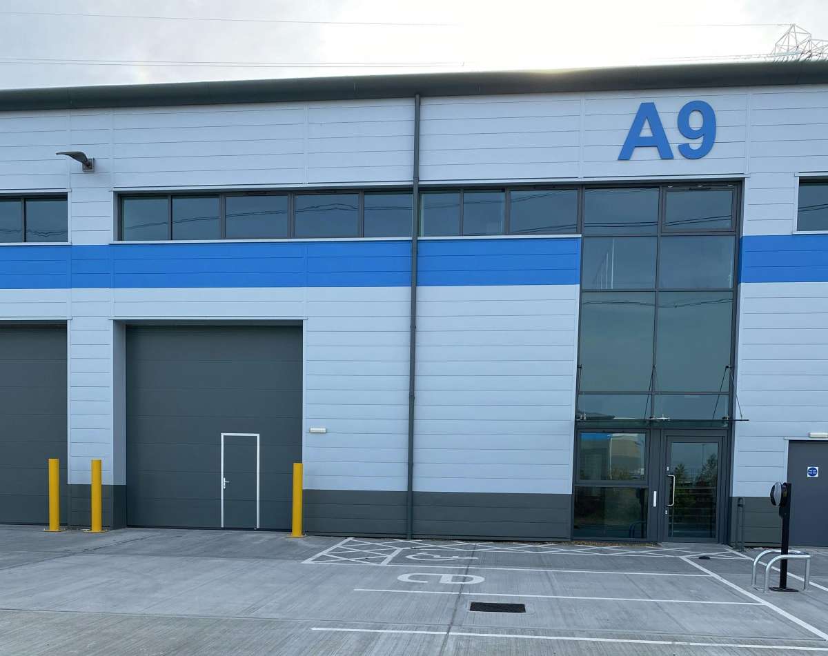 Industrial Unit in Dartford - photo 2