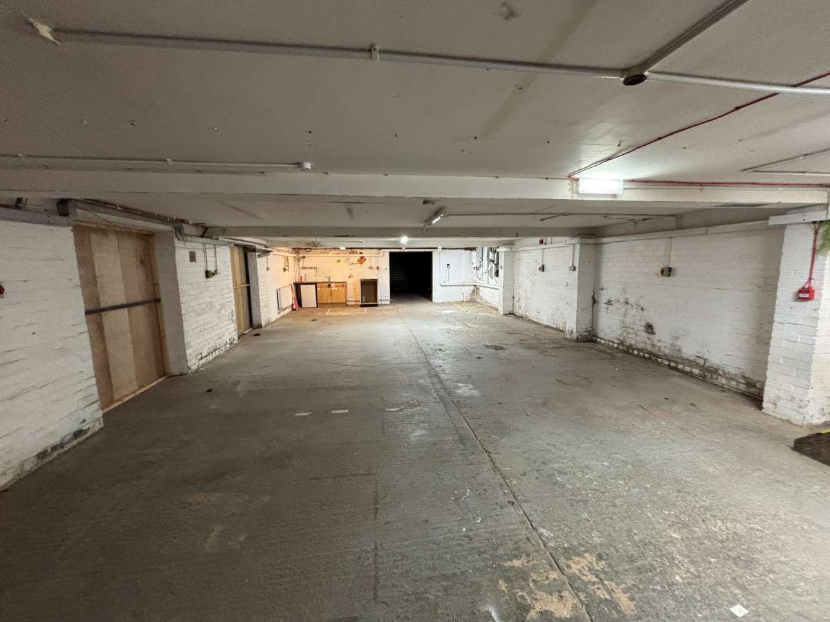Industrial Unit in Leicester - photo 2