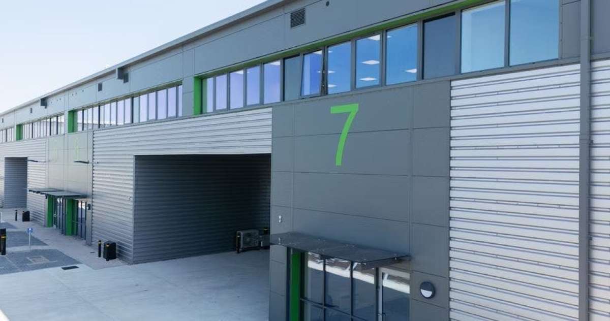 Industrial Unit To Let, Dagenham