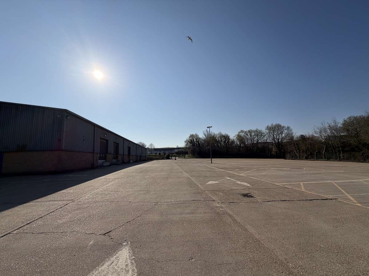 Industrial Unit in Kent - photo 3