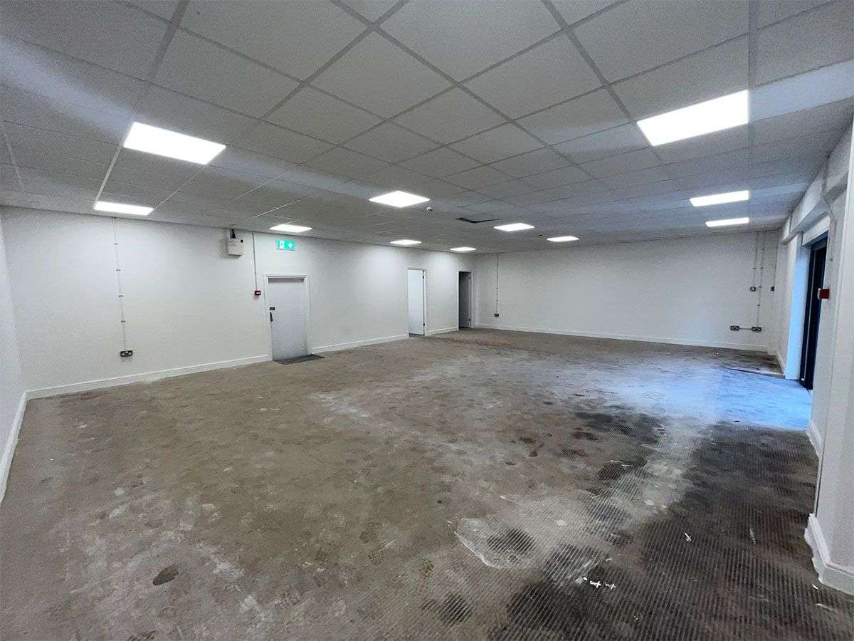 Industrial Unit in Liverpool - photo 4