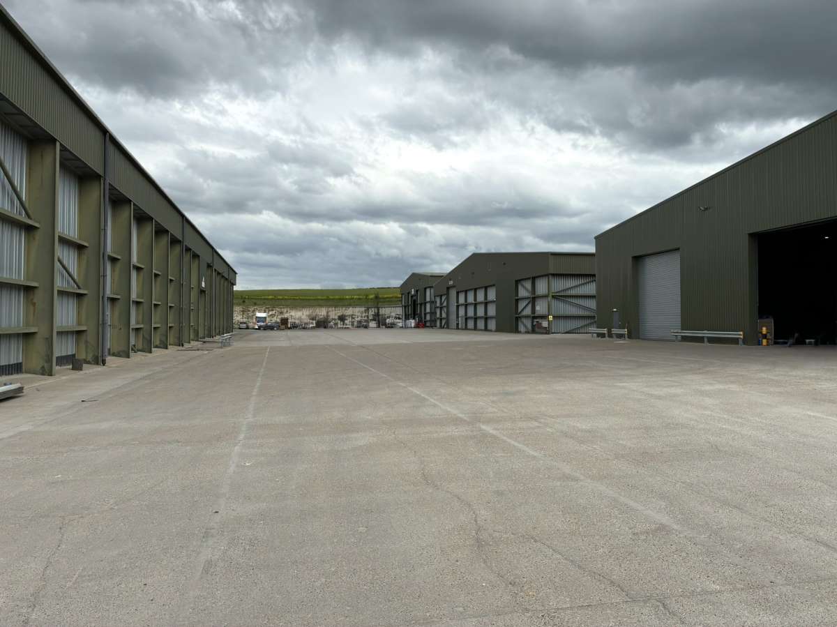 Industrial Unit in Reed - photo 2